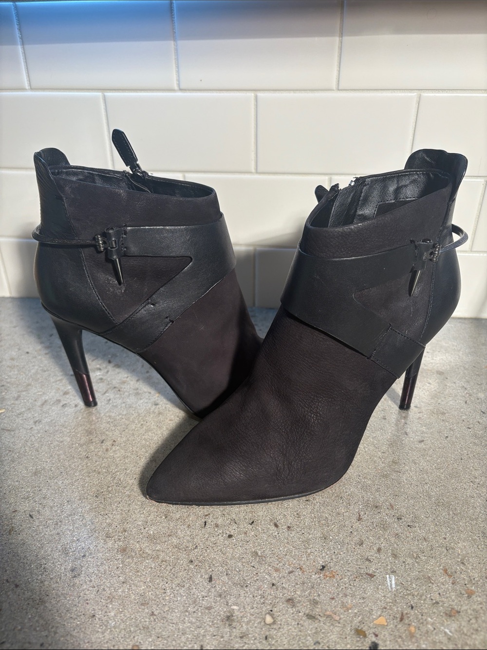 Dolce Vita Black Leather Pointed Toe Ankle Booties